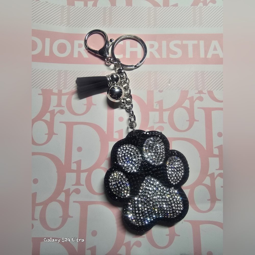 Paw Bag Charm/ Keychain New - Picture 2 of 6